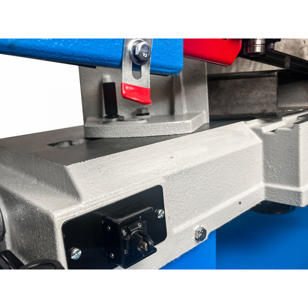 Ferăstrăul cu bandă pentru metal PMS 180/300...
